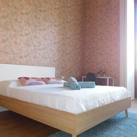 Hibiscus - Etnea Guest house